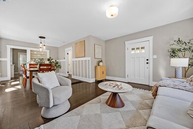 2230 Sacramento St, Berkeley, CA 94702 - photo 5