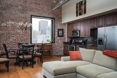 78_E_Chestnut_Columbus_Ohio-8