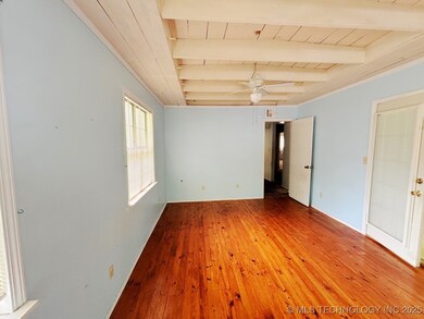 303 NW 3rd St, Stigler, OK 74462 - photo 7