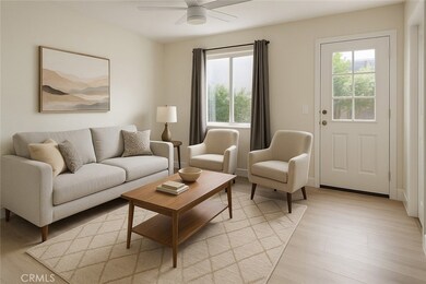 905 W Sumner Ave unit B, Lake Elsinore, CA 92530 - photo 2