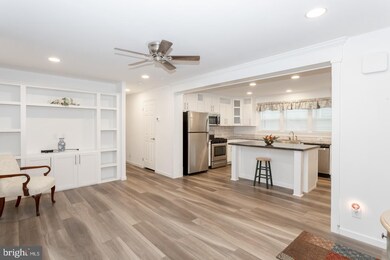 305 W Uwchlan Ave unit 78, Downingtown, PA 19335 - photo 3