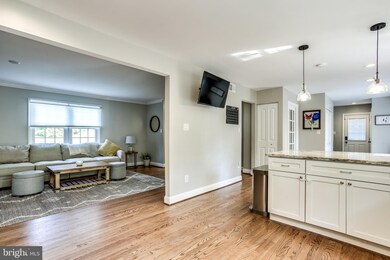 121 Hillside Rd, Catonsville, MD 21228 - photo 7