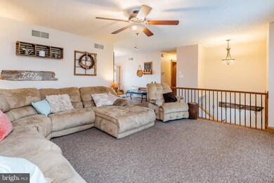 1263 Courtney Dr, Chambersburg, PA 17201 - photo 6