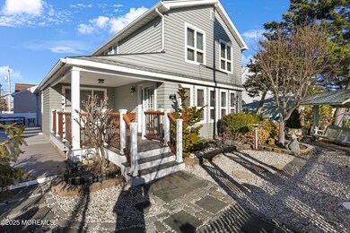 106 Surf Dr