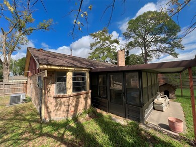 7403 Shady Arbor Ln, Houston, TX 77040 - photo 4