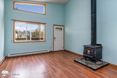 05-Living Room_MAX7686-Edit