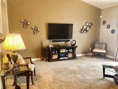 8201 Crumwell Dr, Avon, IN 46123 - photo 4