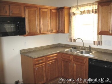 127 Willborough Ave, Fayetteville, NC 28303 - photo 6