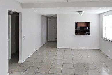 890 N Federal Highway #112