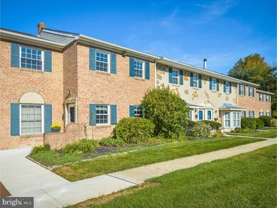 27 Delancy Ct, North Wales, PA 19454 - photo 2