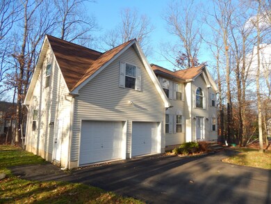 116 Carnforth Dr, Bushkill, PA 18324 - photo 2