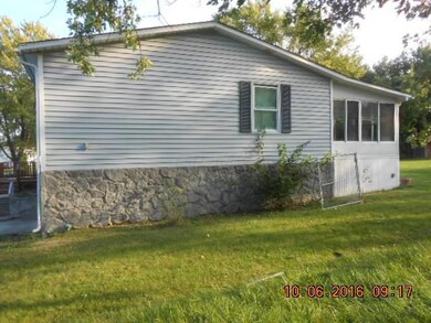 23900 Eisenhower Dr, Circleville, OH 43113 - photo 3