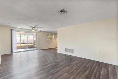 7130 Fox Hollow Dr, Port Richey, FL 34668 - photo 4