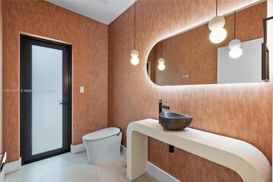 550 S Shore Dr, Miami Beach, FL 33141 - photo 4