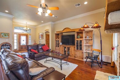 1327 Fredrick Ln, Temple, TX 76502 - photo 3