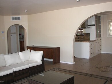Living room Arches
