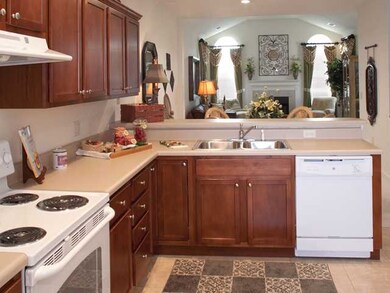 Great Kitchen for entertaining!