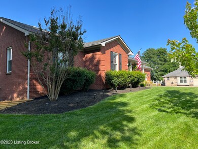583 Jasper Ln, Mount Washington, KY 40047 - photo 4