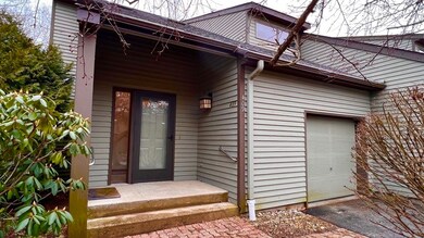 409 Fairway Village, Leeds, MA 01053 - photo 2