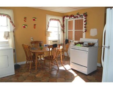 26 Florence St unit 28, Lawrence, MA 01841 - photo 2