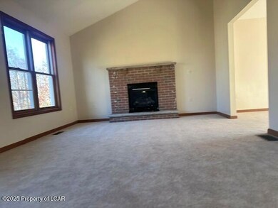 2114 Freedom Way, Pocono Summit, PA 18346 - photo 6