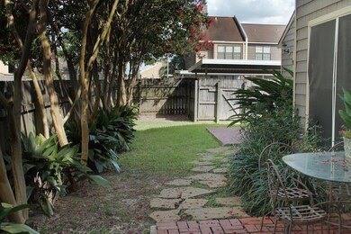 204 Long Plantation Blvd unit A, Lafayette, LA 70508 - photo 2