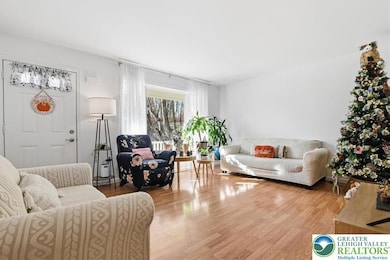 102 Longshore Cir, East Stroudsburg, PA 18302 - photo 6