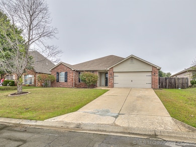 4905 S 198th East Ave, Broken Arrow, OK 74014 - photo 2