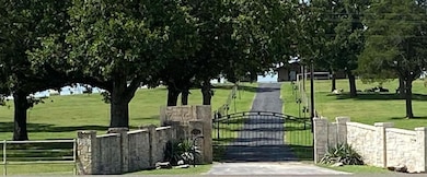 11362 E Us Highway 82, Whitesboro, TX 76273 - photo 2