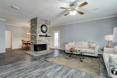 3907 Lee Ln, Pearland, TX 77584 - photo 7