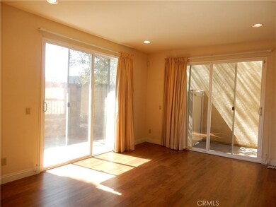 Living room 
Court yard