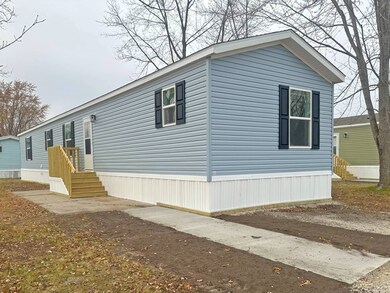 14876 Washington Rd unit 155, West Burlington, IA 52655 - photo 2