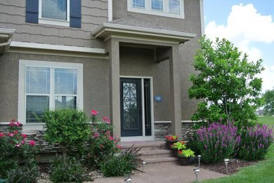 1418 Drake Ln, Raymore, MO 64083 - photo 3