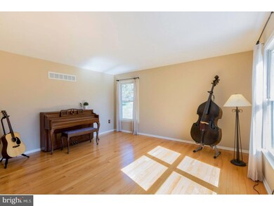 12 Nathaniel Green Dr, Titusville, NJ 08560 - photo 4