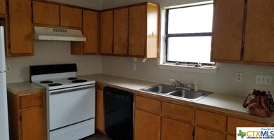 308 Horseshoe Dr unit A-, Copperas Cove, TX 76522 - photo 3