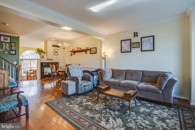 2209 Vantage Dr, Woodbridge, VA 22191 - photo 4