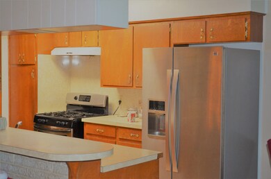 9758 Southport Dr, Houston, TX 77089 - photo 6