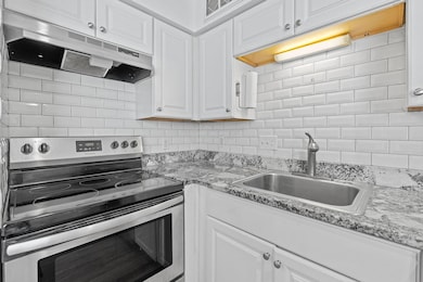 1840 Burton Dr unit 208, Austin, TX 78741 - photo 3