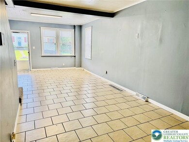 433 S Walnut St unit 435, Slatington, PA 18080 - photo 4