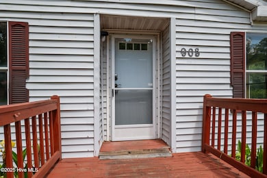 908 W Main St, Williamston, NC 27892 - photo 3