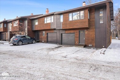 02-Front Exterior_ELI06164