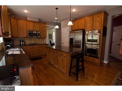 2941 Avebury Stone Cir, Downingtown, PA 19335 - photo 3