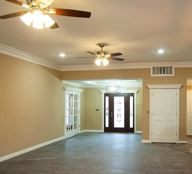 2683 Poplar Woods Ln, Columbus, IN 47203 - photo 4