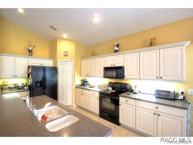 Bright Kitchen