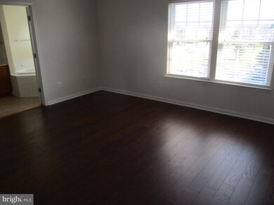 12005 Kemps Landing Cir, Manassas, VA 20109 - photo 2