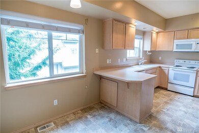 7226 208th St SW unit 2, Edmonds, WA 98026 - photo 3