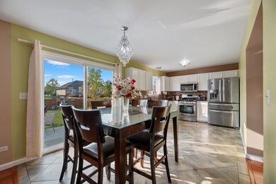 Dining/Kitchen