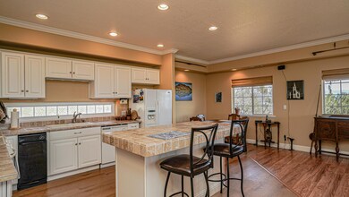 786 Mt Castle Dr, Eagle Point, OR 97524 - photo 7