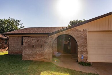 1207 Righto Way, Edmond, OK 73034 - photo 2