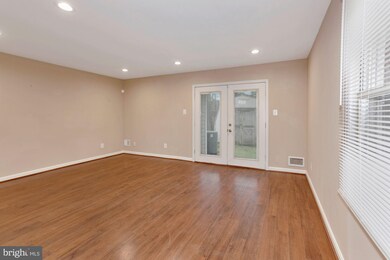2940 Wetherburn Ct, Woodbridge, VA 22191 - photo 7